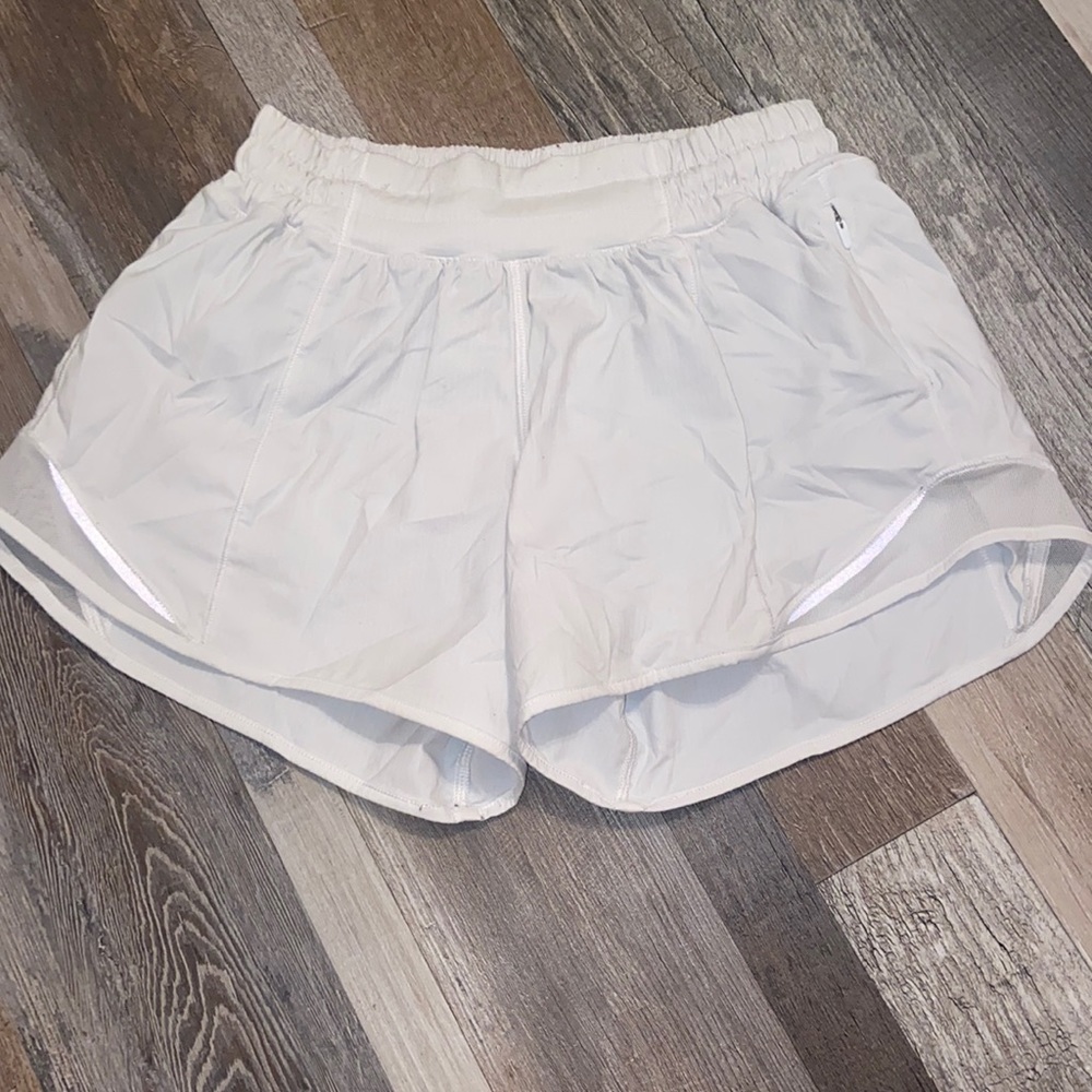 White lululemon shorts! Length- 4" Size- 2
